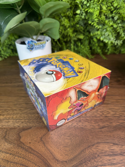 REAL PHOTO 2026-08-19 - Base Set Shadowless Booster Box Unlimited (IMG_5339)