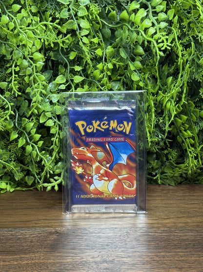REAL PHOTO 2026-08-20 - Base Set Unlimited - Charizard (Heavy) (IMG_6838)